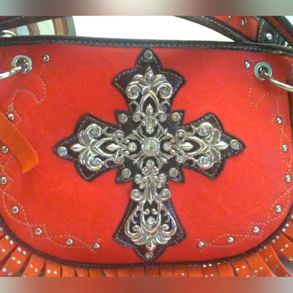 BNWT GORGEOUS HERITAGE WEST PURSE TANGERINE COLOR W/ FRINGE SILVER METALS - Picture 4 of 12